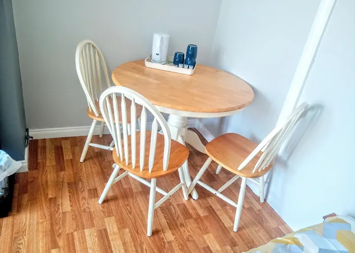 Avondale לטרקני